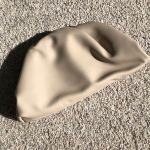 Dumpling shaped clutch